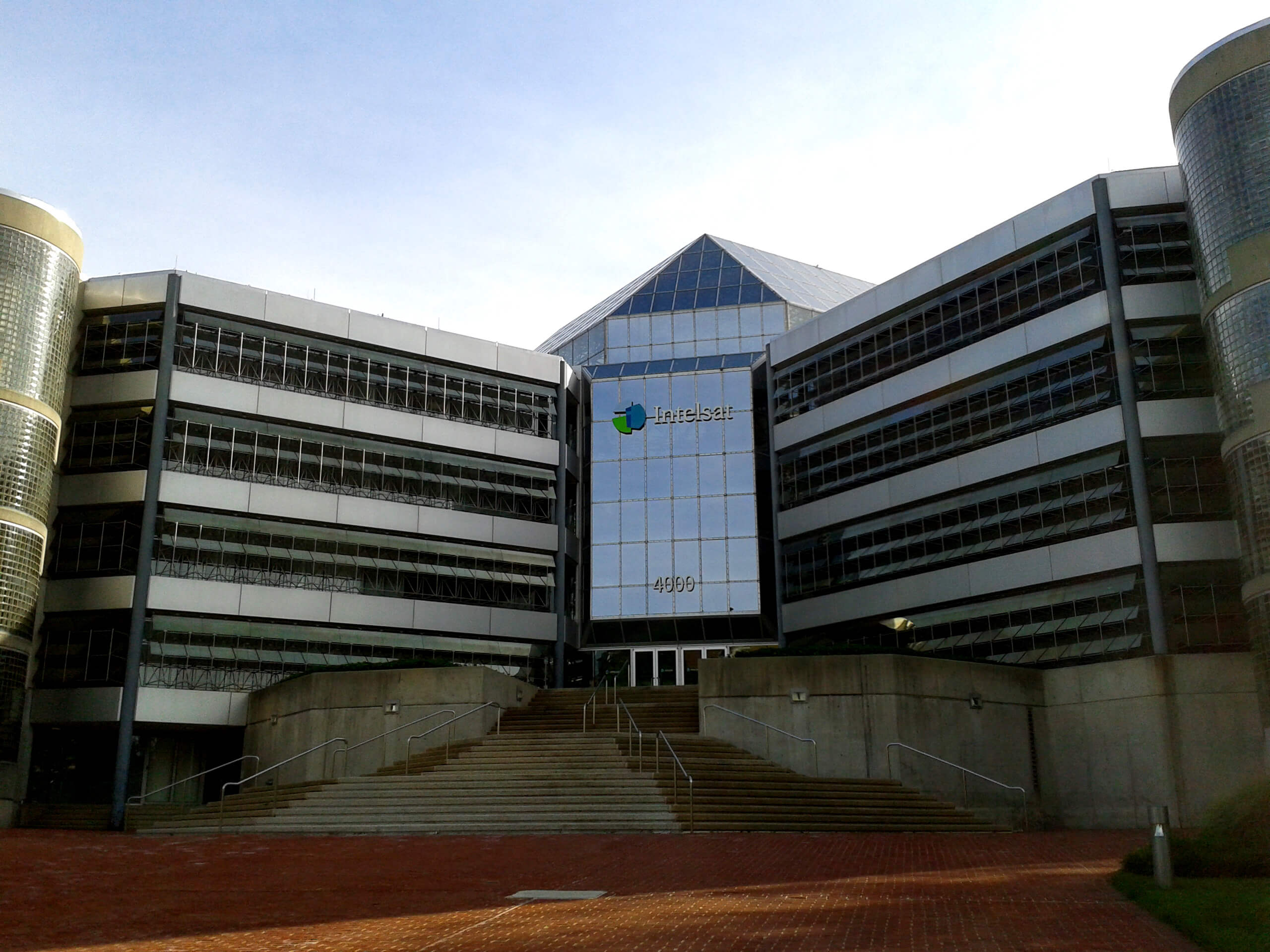 Intelsat_Headquarters_by_Matthew_Bisanz